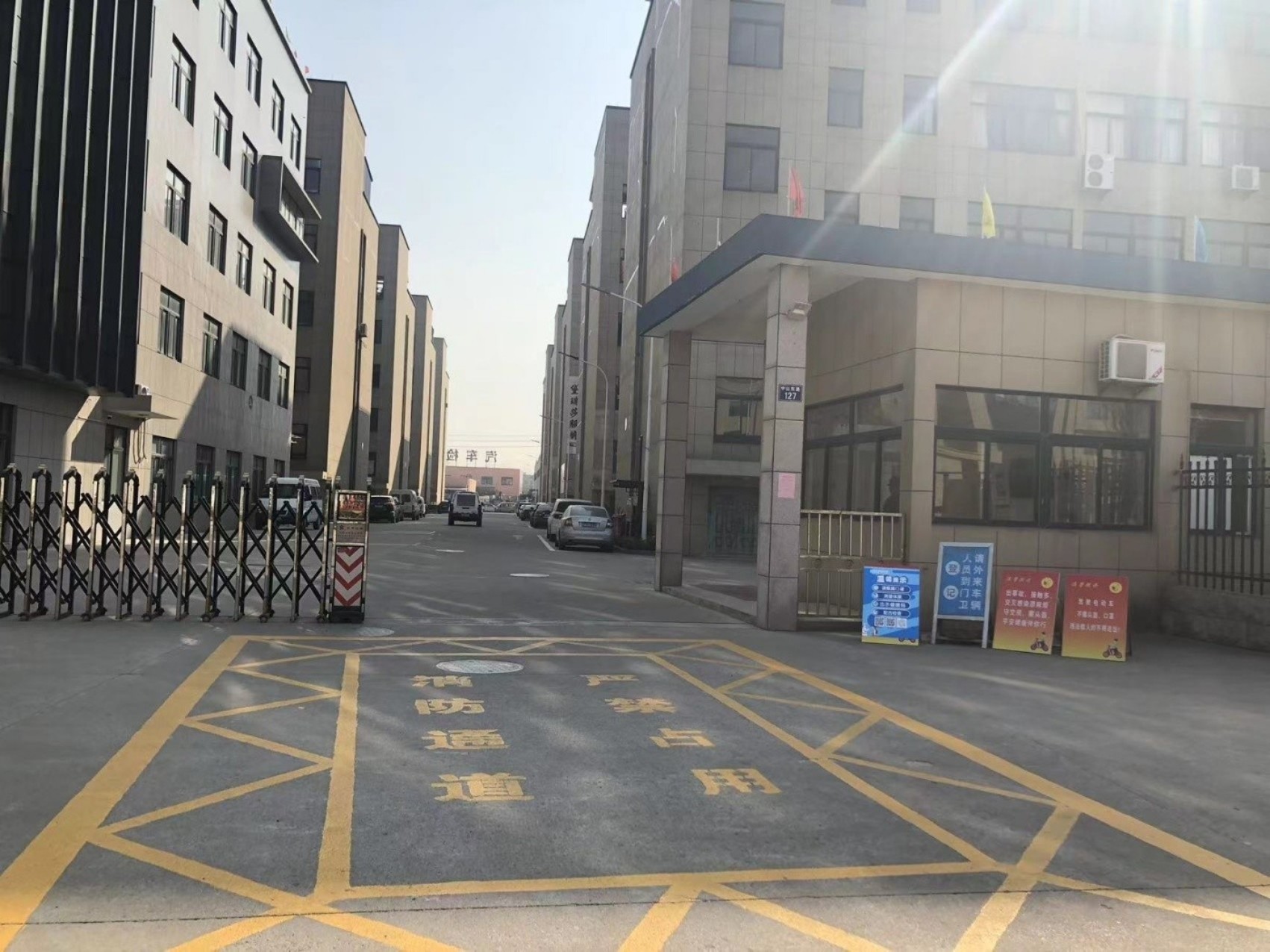 Queen Bedding Factory